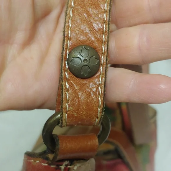 Patricia Nash. Large, Italian leather shoulder bag - Picture 9 of 16